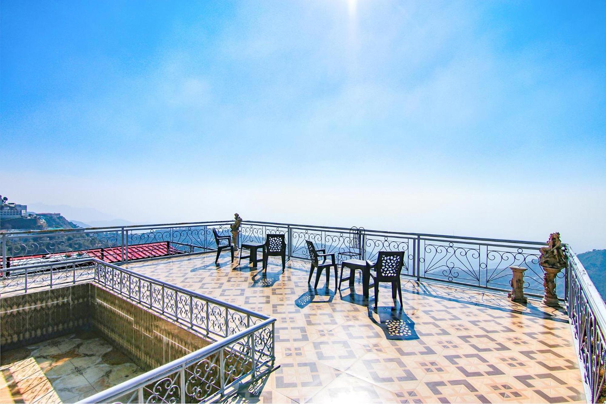 Fabexpress Kalsia Homestay - Nr Radha Krishna Mandir 무소리에 외부 사진