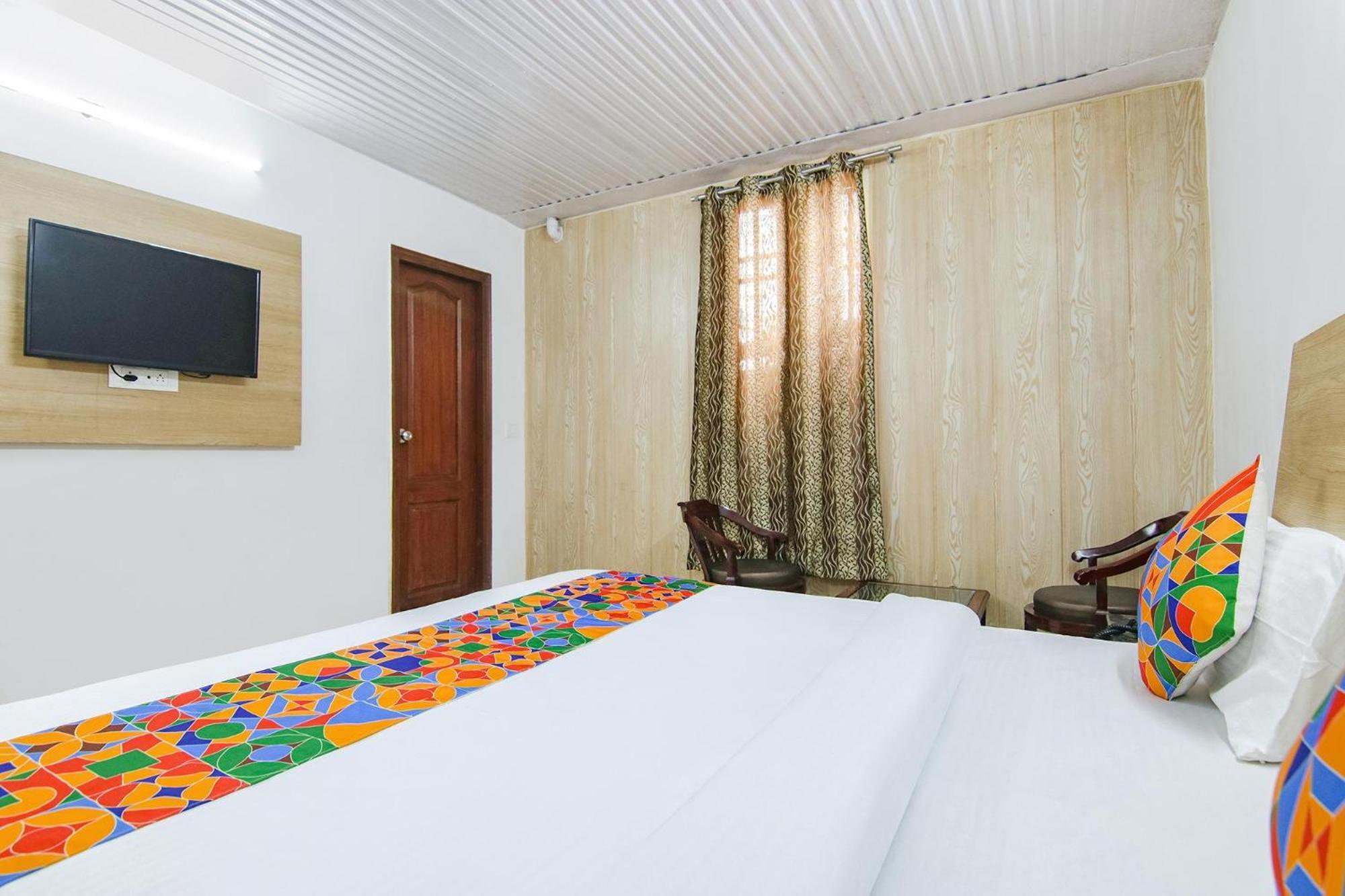 Fabexpress Kalsia Homestay - Nr Radha Krishna Mandir 무소리에 외부 사진