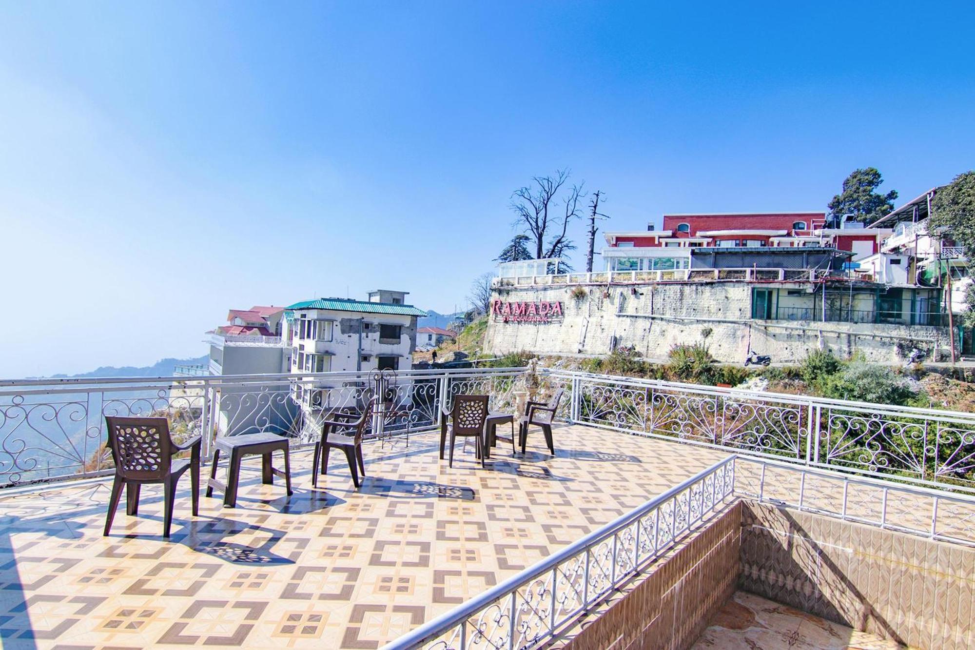 Fabexpress Kalsia Homestay - Nr Radha Krishna Mandir 무소리에 외부 사진