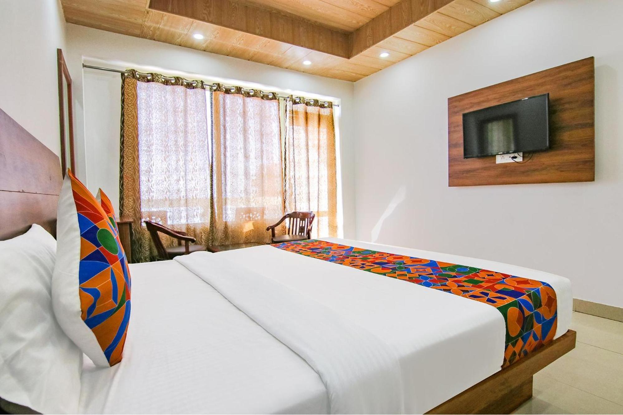 Fabexpress Kalsia Homestay - Nr Radha Krishna Mandir 무소리에 외부 사진